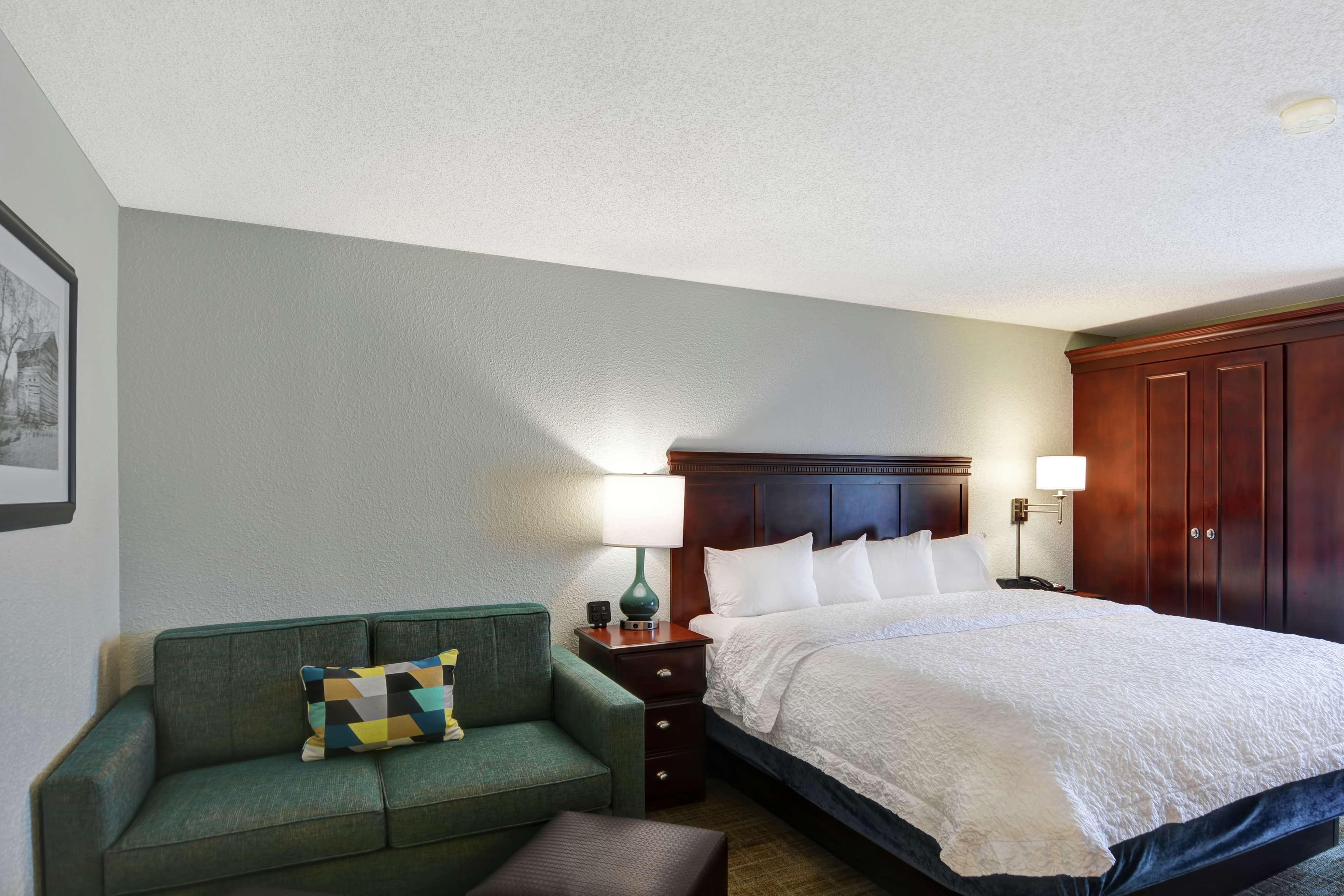 Hampton Inn Charlotte-Гастония Экстерьер фото