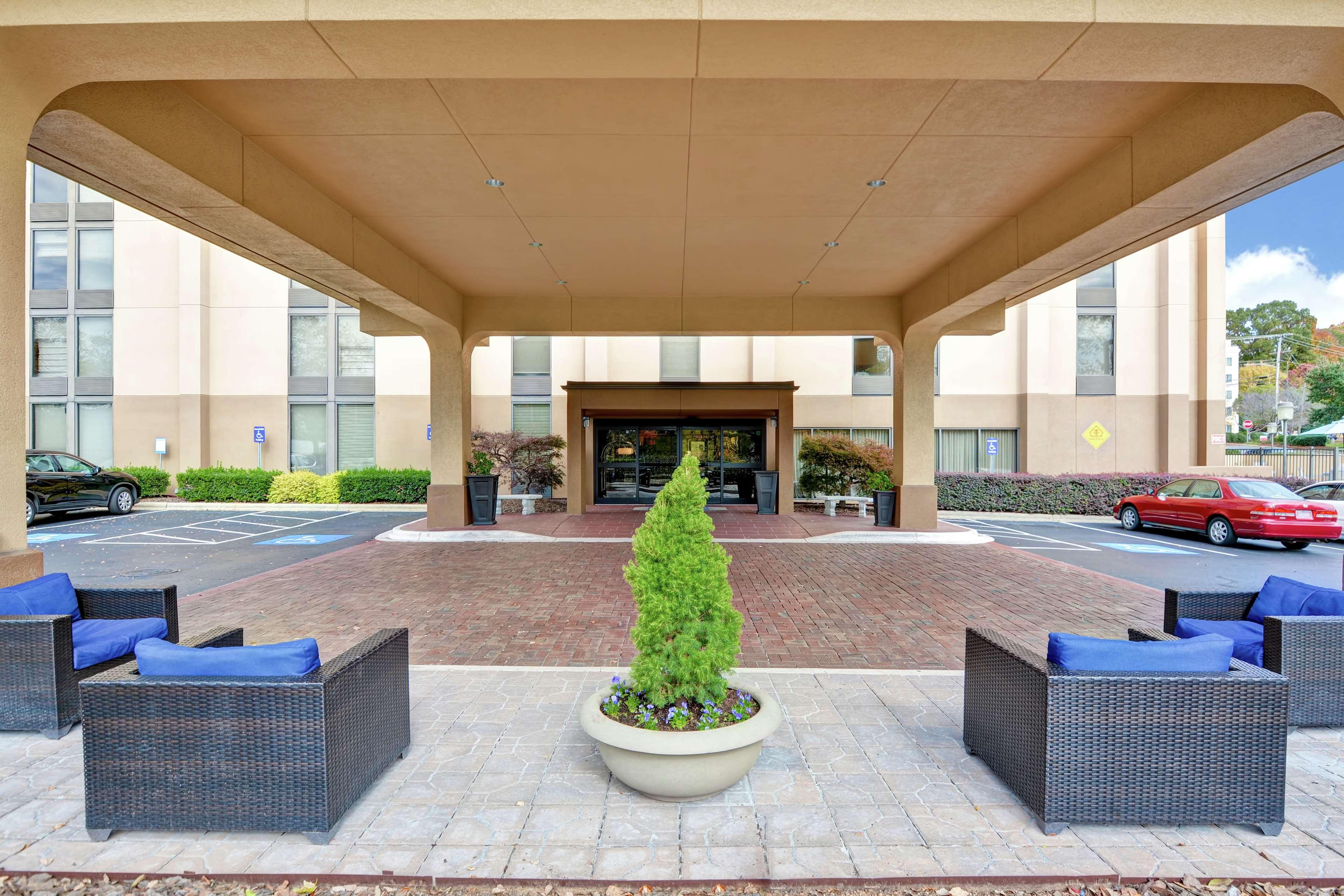 Hampton Inn Charlotte-Гастония Экстерьер фото