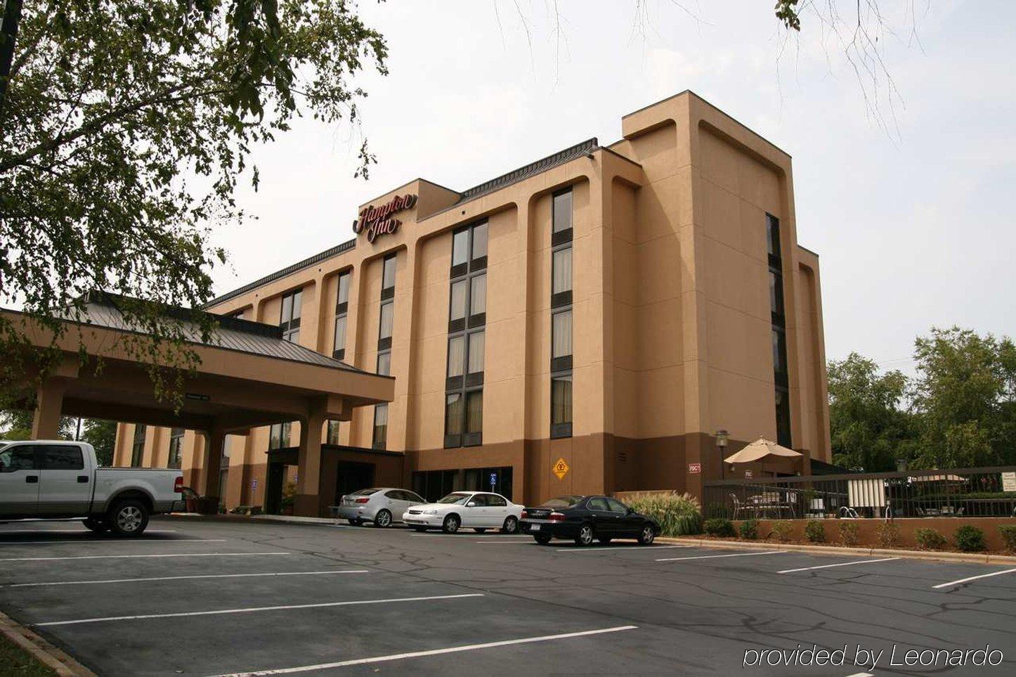 Hampton Inn Charlotte-Гастония Экстерьер фото