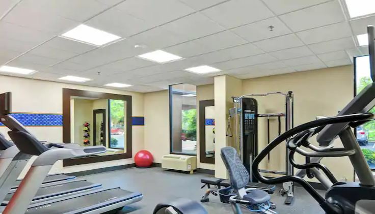Hampton Inn Charlotte-Гастония Экстерьер фото